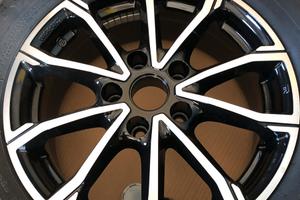Cerchi con gomme renault captur