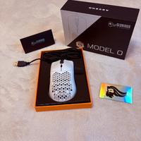Glorius Model O - Mouse gaming leggero bianco
