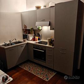 cucina angolare completa