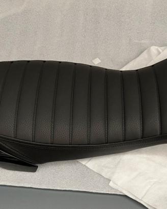 Codino + Monosella BMW RNineT Scrambler