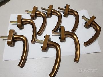 Maniglie Cremonesi per Infissi in Legno