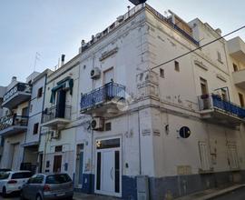 CASA INDIPENDENTE A POLIGNANO A MARE