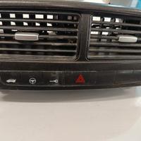 PRESA CRUSCOTTO CENTRALE FIAT G. PUNTO