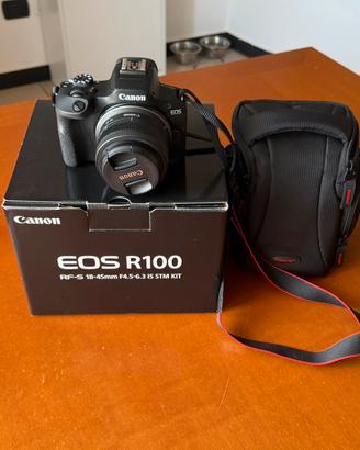 Canon eos R100