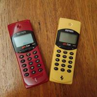 telefoni gsm Ferrari da collezione 