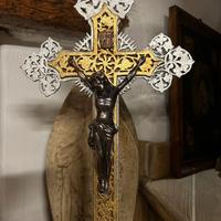 Croce Intarsiata In Legno Gesù Crocifisso metallo