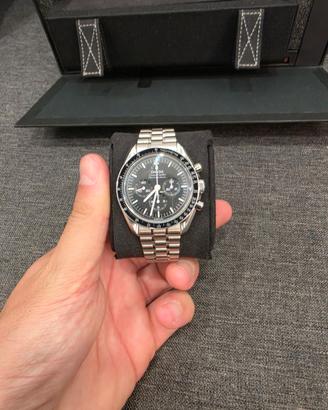 omega speedmaster moonwatch 