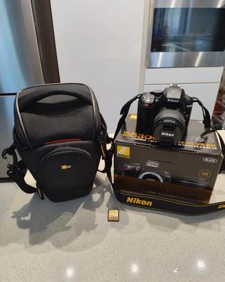 Nikon D5300 Fotocamera Reflex Digitale con Obietti