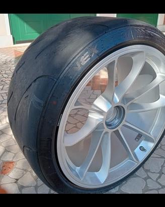 Gomme Nancang per pista 