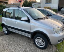 Fiat Panda 1.3 MJT 16V 4x4 con tasto ELD differenz