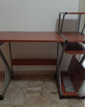 Scrivania porta Pc