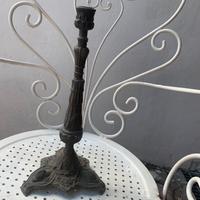 Antico candeliere in bronzo