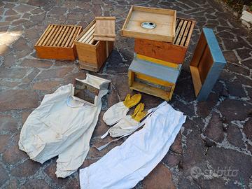 Arnia e attrezzatura apicoltura