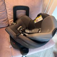 Seggiolino auto 1-4 con base rotante sganciabile