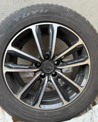 Cerchi e gomme 17” 215/65/17  -5 FORI-