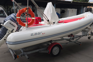 2 bar 5.70 anno 2023 con yamaha 80/100 hp