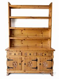 Credenza tirolese vintage in legno intagliato