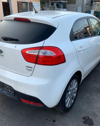 Ricambi Kia Rio 2012 1.4 diesel d4fc 66kw