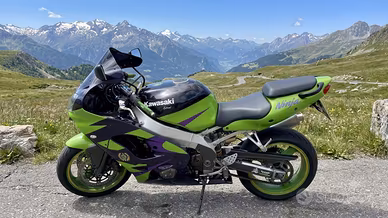 Kawasaki ZX-9R