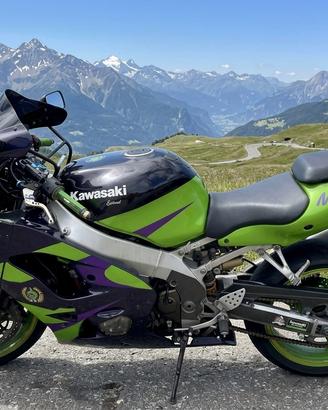 Kawasaki ZX-9R