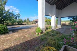 Rustico / Casale di 200 m² con 5 locali a Bressana