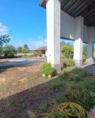Rustico / Casale di 200 m² con 5 locali a Bressana
