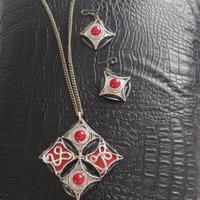 collana con orecchini  cialda