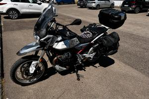 Moto Guzzi V85TT 2025