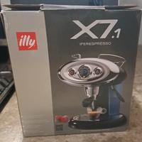 macchina caffè ILLY 