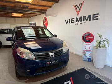 Dacia Sandero 1.6 8V Lauréate