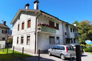 Tricamere con giardino Claut