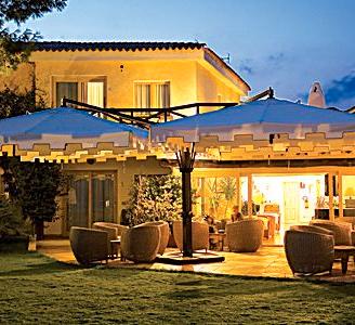 Ombrelloni da giardini e terrazzi