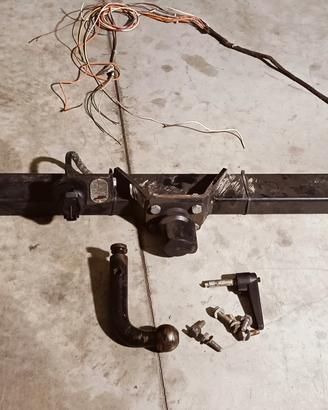 gancio traino Umbra per Trafic