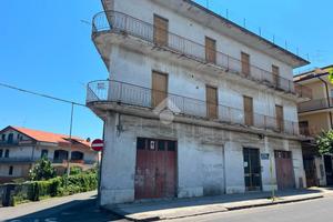 PALAZZINA A ACI SANT'ANTONIO