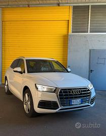 Audi Q5 2.0 TDI 150 CV S line - UNICO PROPRIETARIO