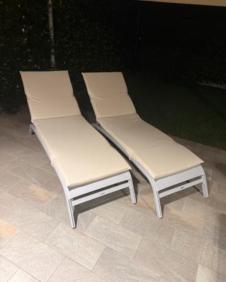 Sdraio naterial come nuove con cuscini in pelle