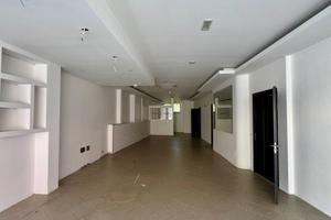 1 Vetrina a Oristano