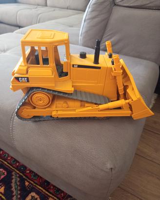 bulldozer Cat
