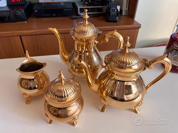 Set da te’ e caffe’  stile inglese