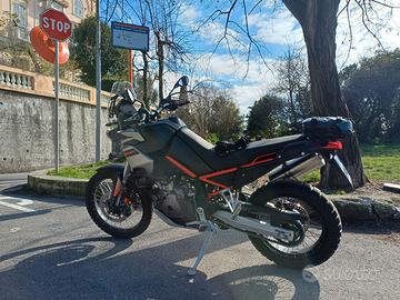 Aprilia Tuareg 660