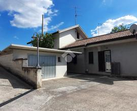 CASA SEMINDIPENDENTE A ALATRI