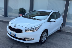Kia Ceed cee'd 1.4 CRDi 5 porte Cool