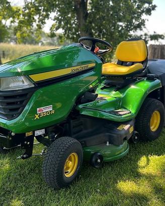 trattorino tagliaerba John Deere X350R
