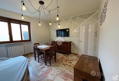 3 LOCALI A BANCHETTE