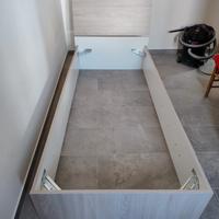 letto  singolo +scrivania