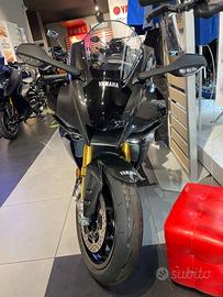 Yamaha R1