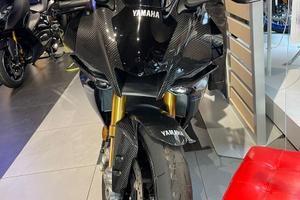 Yamaha R1