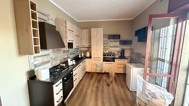 Cucina Angolare Completa