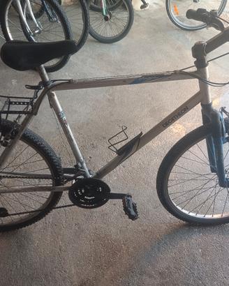 BMX e mountain bike biammortizzata