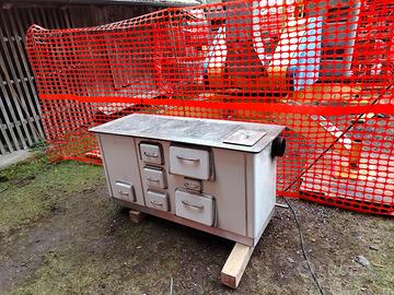 Stufa cucina a legna